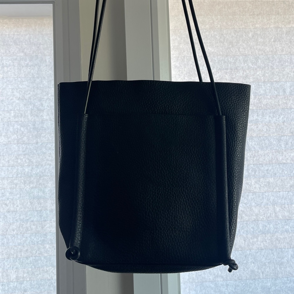 Danier Pebbled Leather Bag